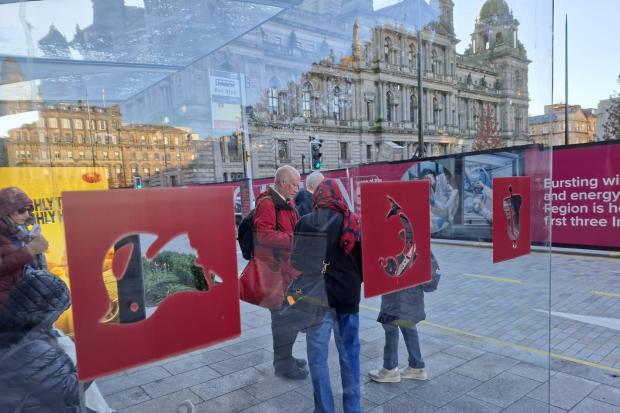 Glasgow bus stop blunder sparks debate after bizarre George Square mistake