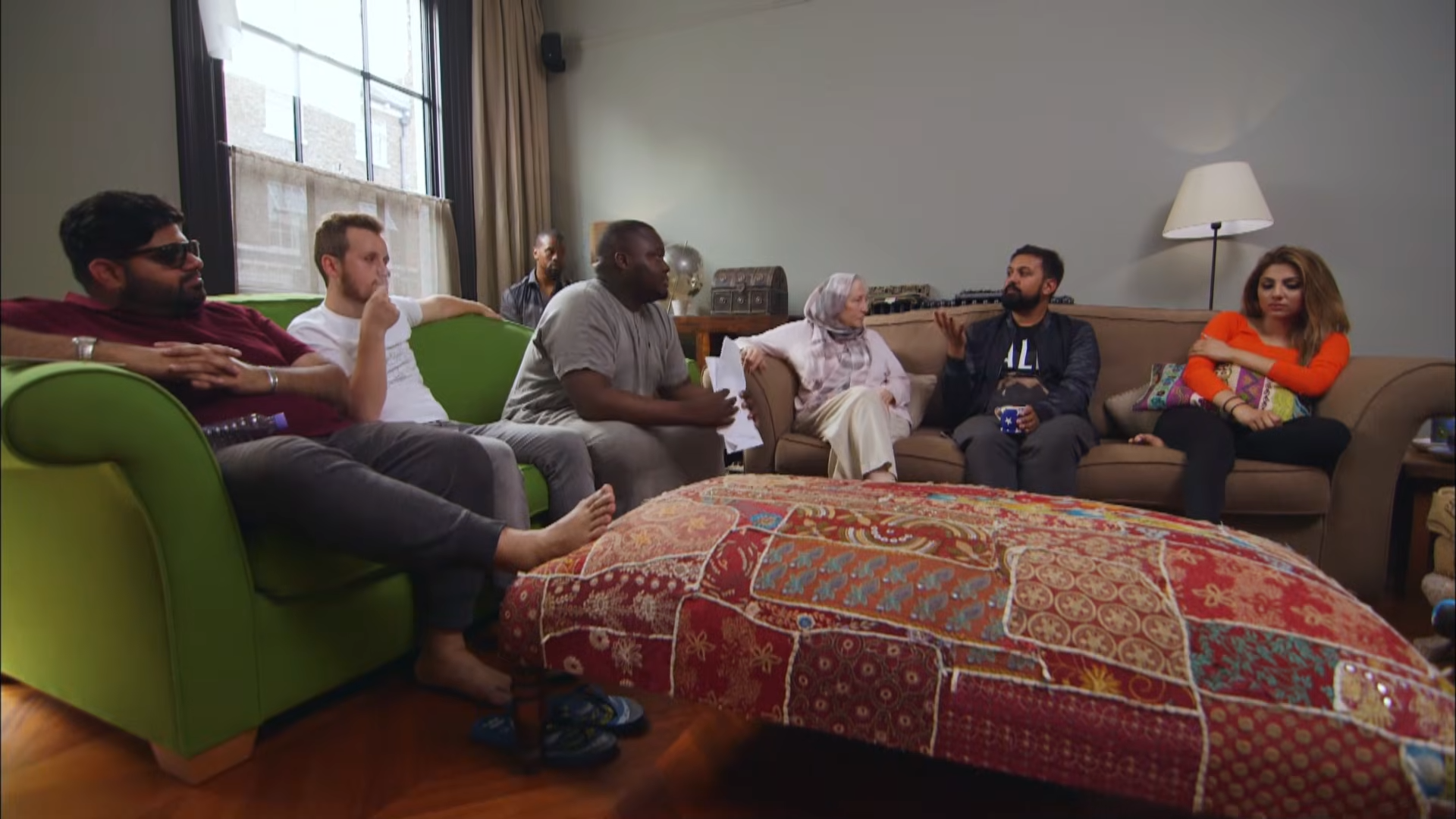 Ten British Muslims shared a house - and disagreed over faith, identity ...