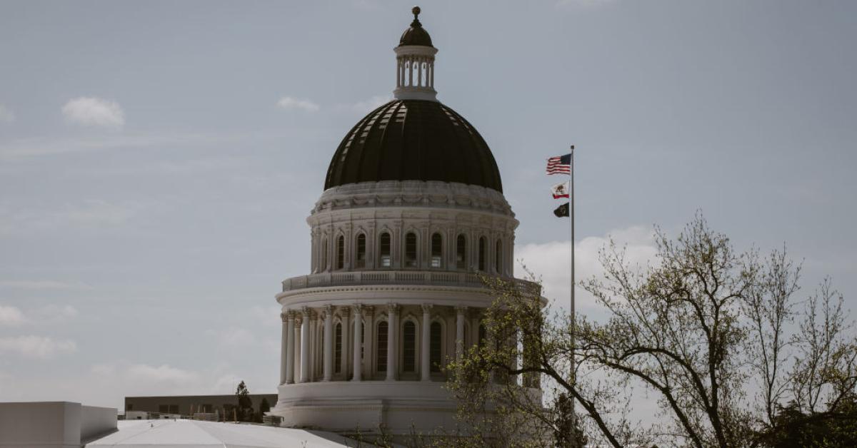 Thousands of unionized California state employees strike, demanding ...