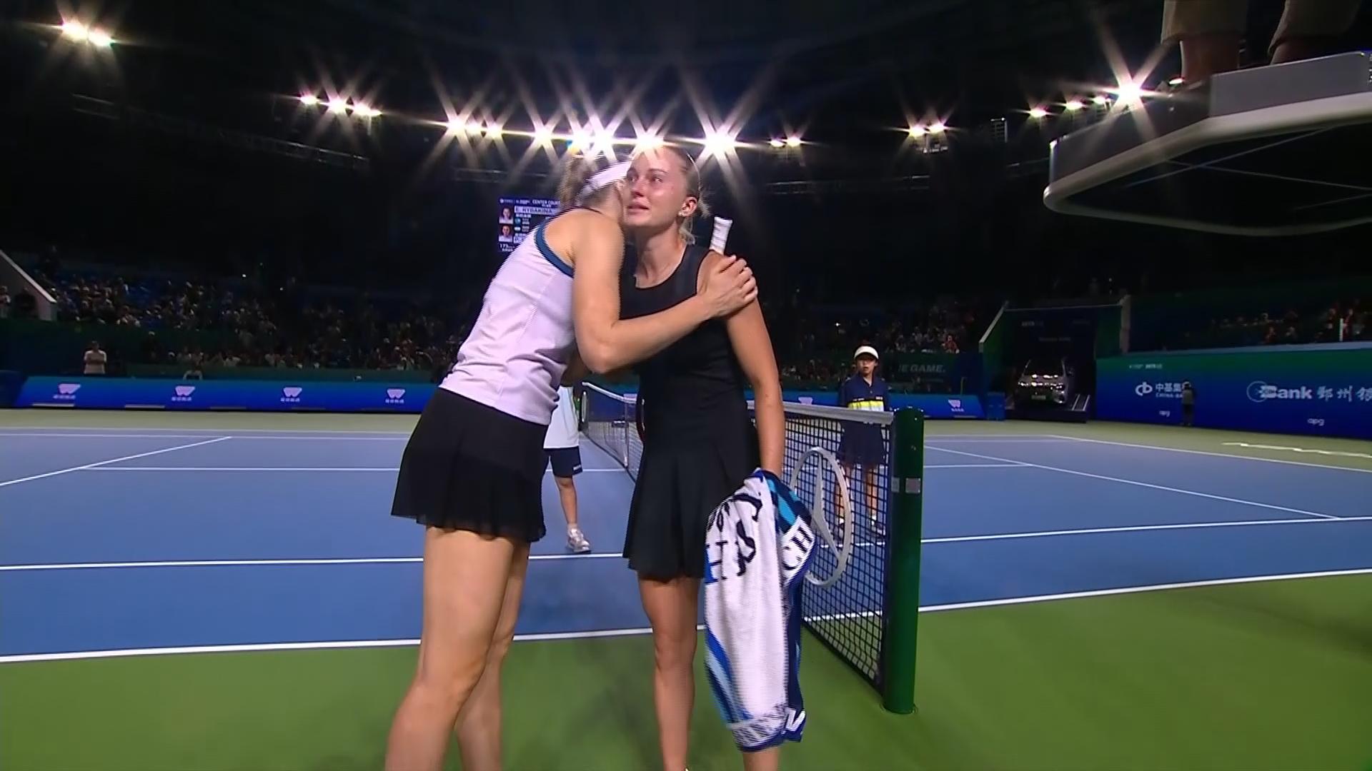Rybakina advances to Ningbo Open quarter-finals after Kudermetova retires