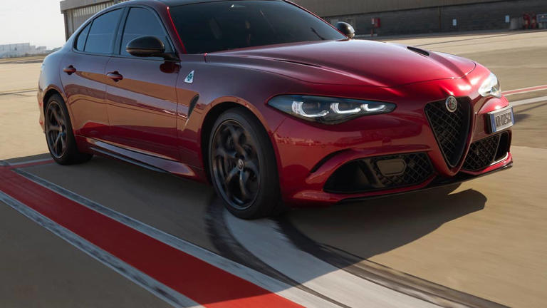 500-hp Alfa Romeo Giulia roadster needs a wealthy backer to reach reality