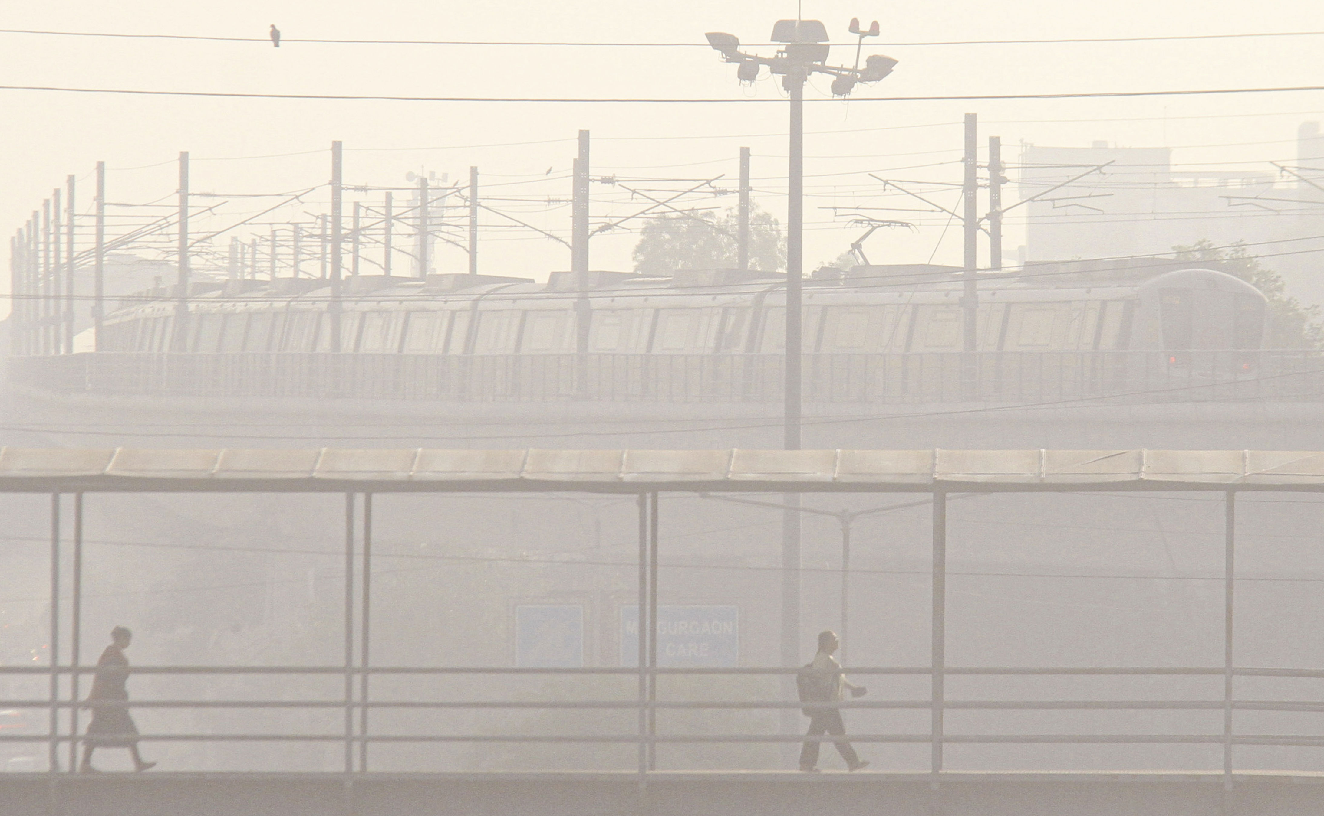 Gurugram intensifies dust control, waste management amid rising air ...