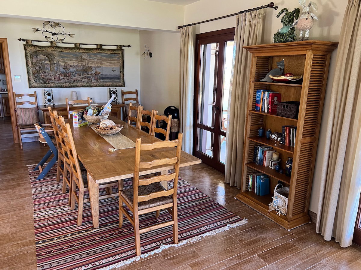 Airbnb bans hosts from requiring guests to complete time-consuming chores