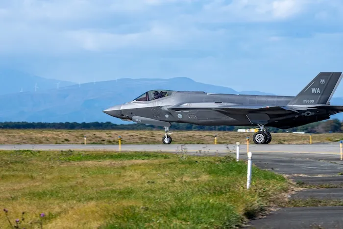The Hong Kong leak demands an F-35 redesign