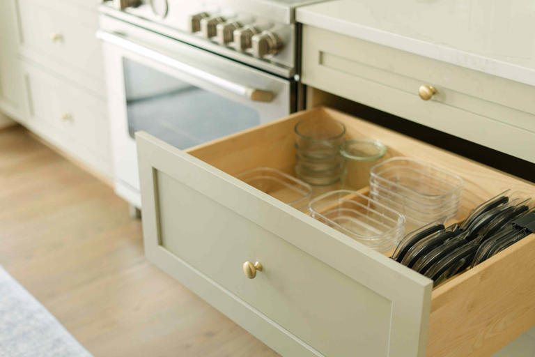 Minimalists get rid of these 5 things every fall to keep their homes ...