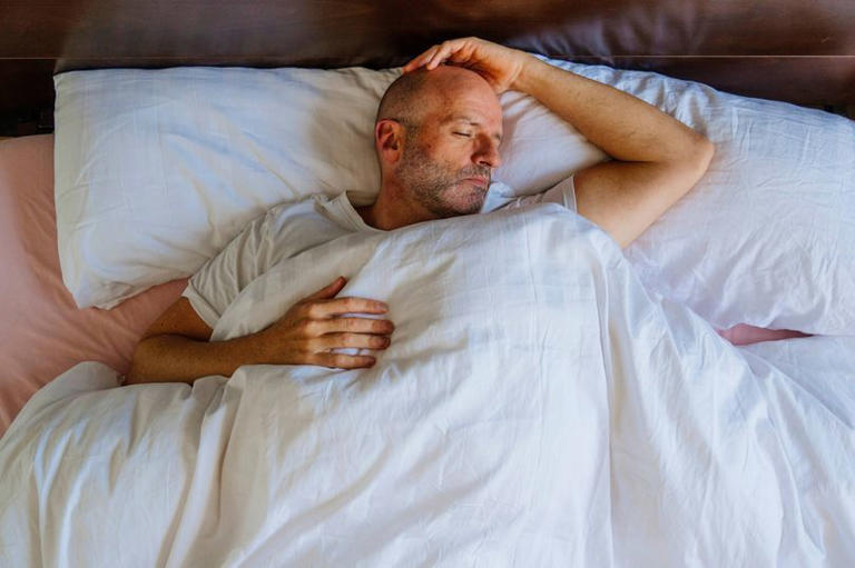 Nutritionist says two portions of 25c fruit 1 hour before bed may ...