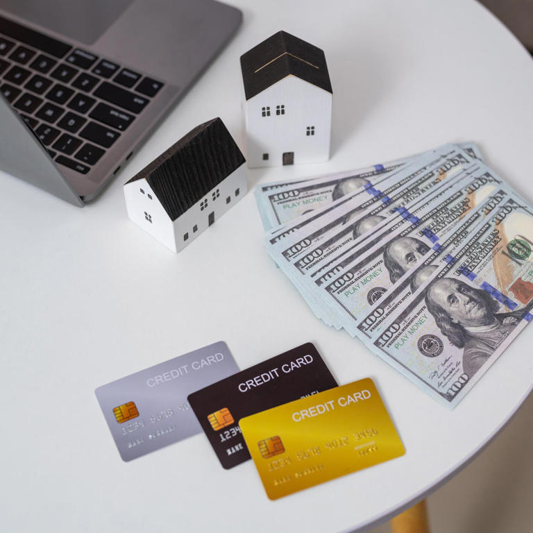 Should you use home equity to pay off credit card debt? Here's when it ...