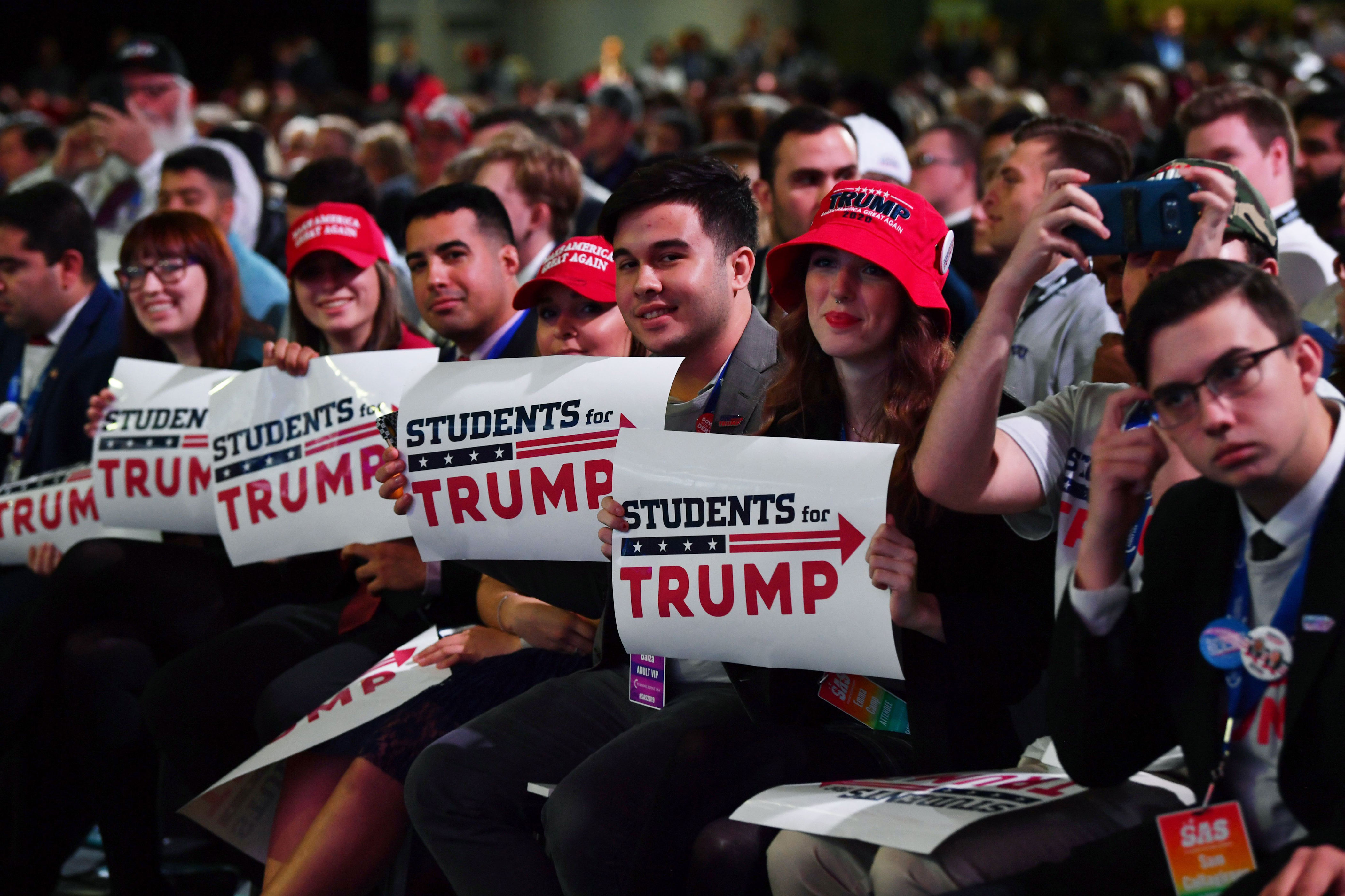 Young voters flocking back to Democrats after helping Trump win in 2024 ...