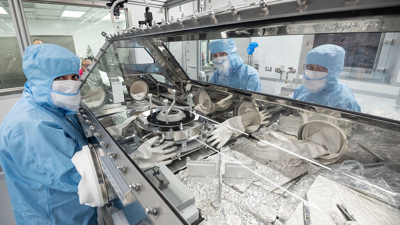 Hidden cracks inside Bennu’s boulders explain why the asteroid sheds ...