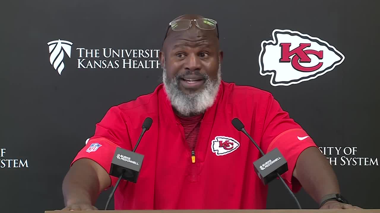 Chiefs OC Eric Bieniemy says Seattle defense is top tier challenge for ...