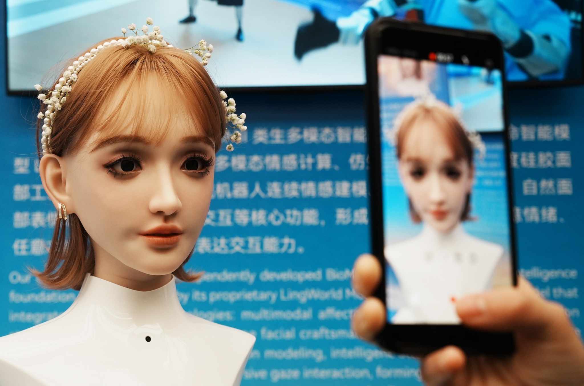 Disconcerting: Researchers found a pain signal inside AI models ...