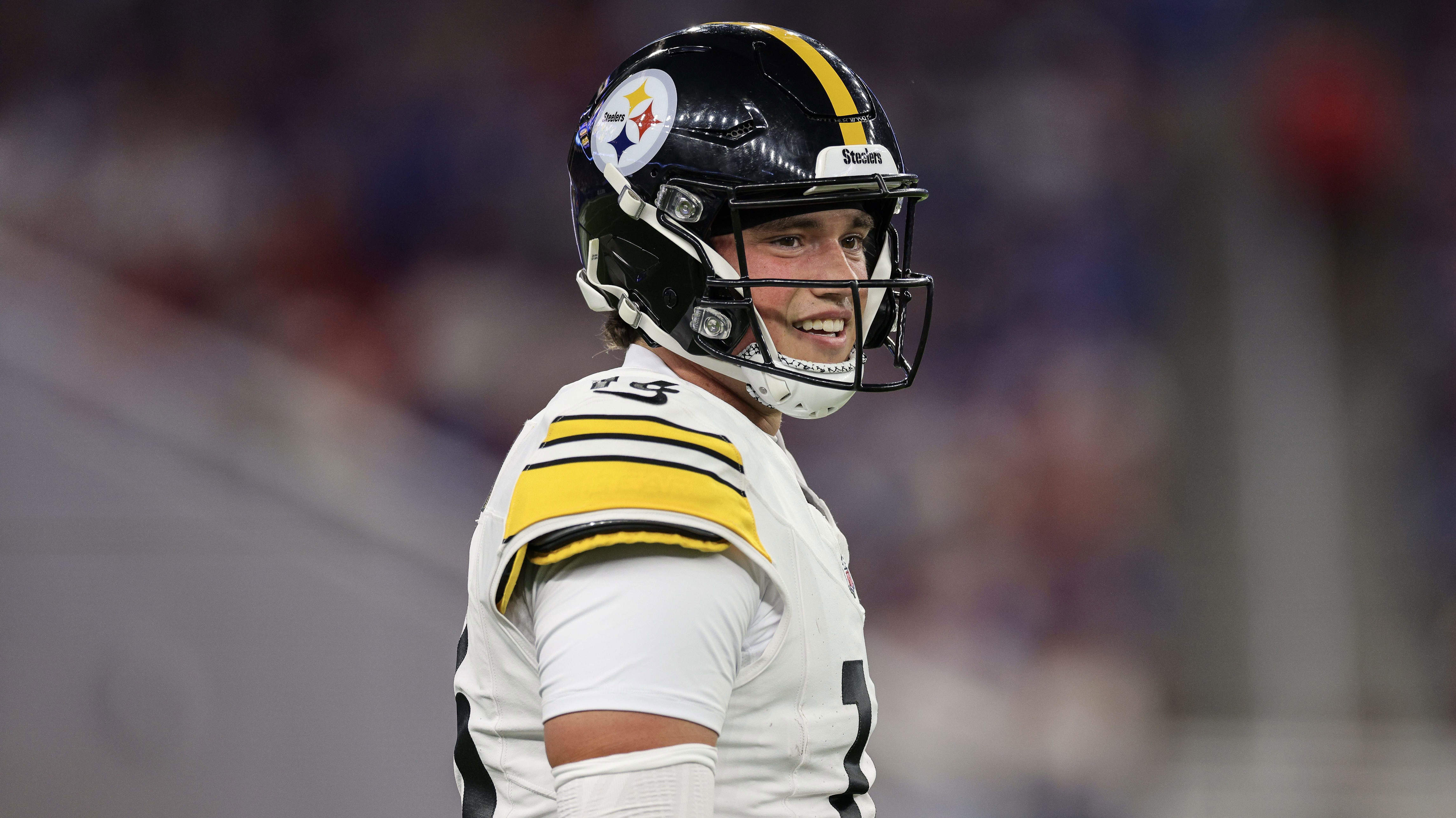 Steelers insider names QB prospect to circle amid Will Howard, Drew ...