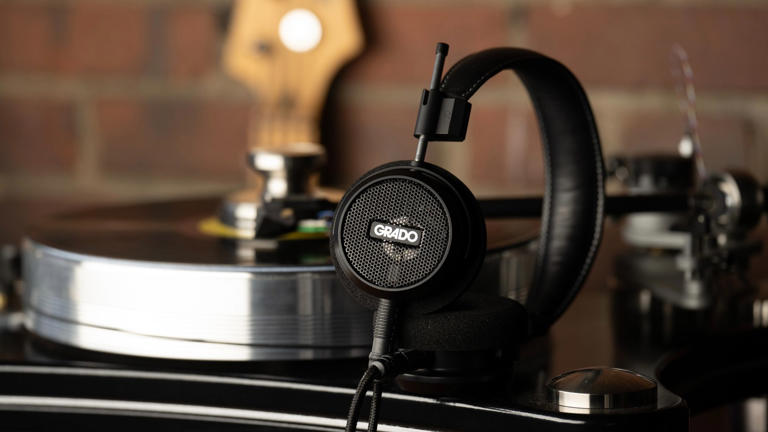 Grado’s new Signature Line headphones promise a full-bodied ...