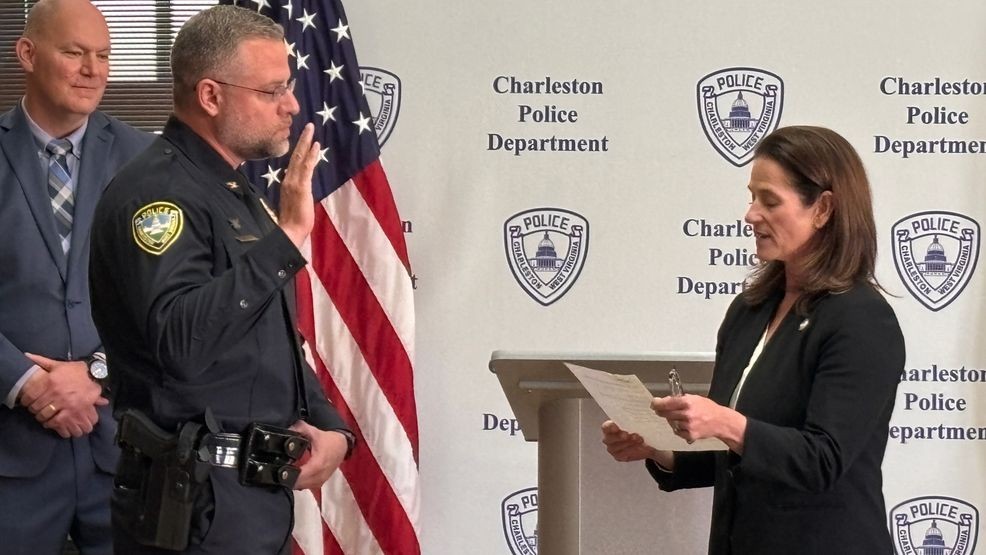 Jason Webb sworn in as new Charleston police chief