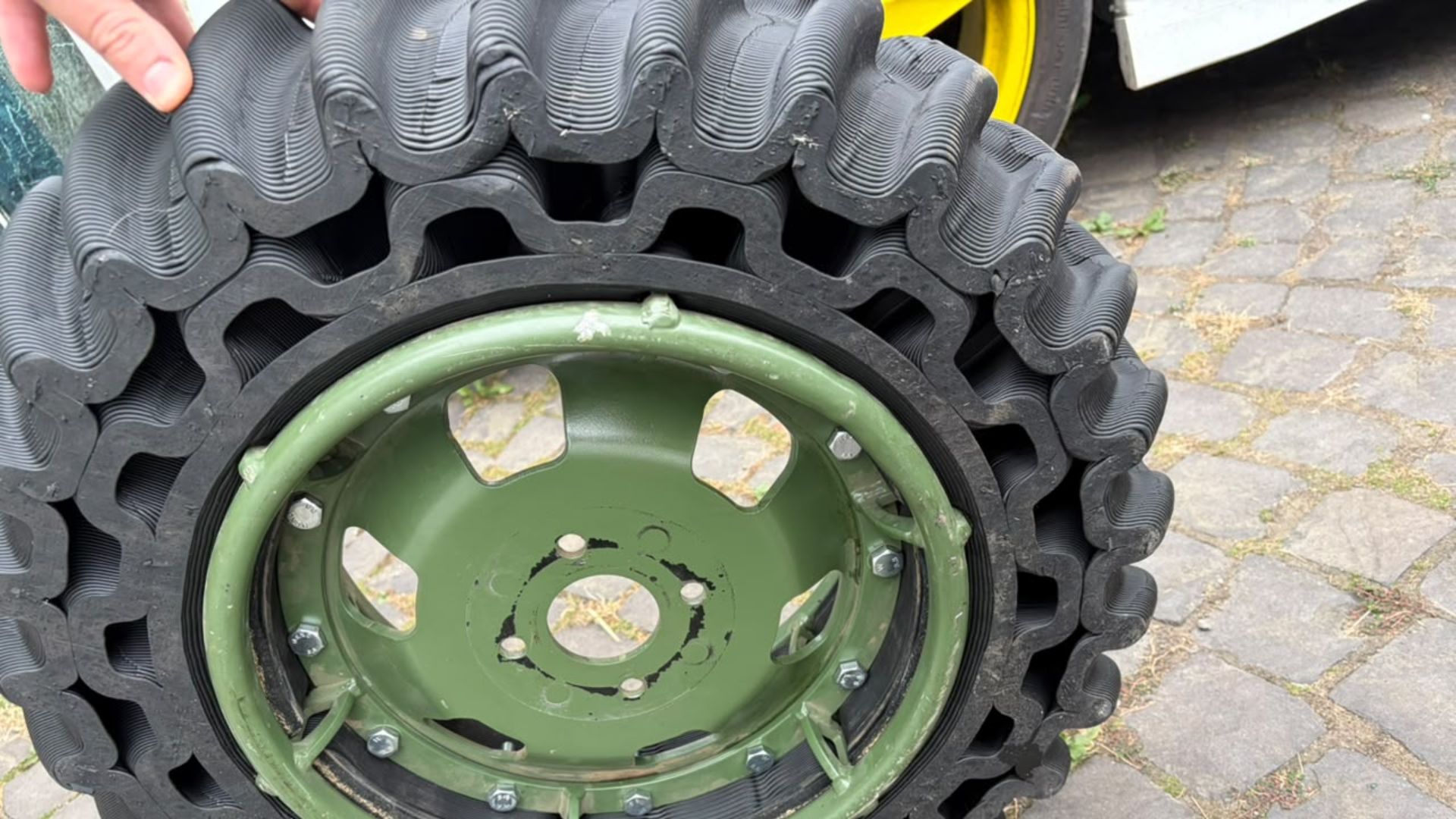 Photos: Airless wheels help military robotic vehicles navigate rough ...
