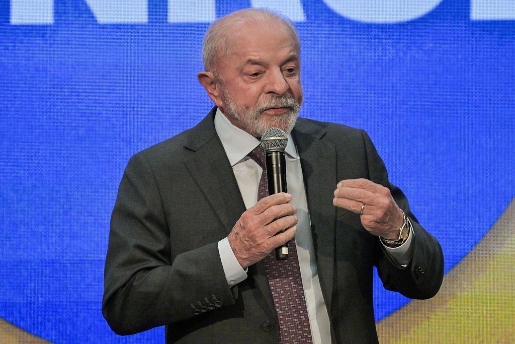 As propostas de Lula e Flávio Bolsonaro sobre CLT e relações trabalhistas