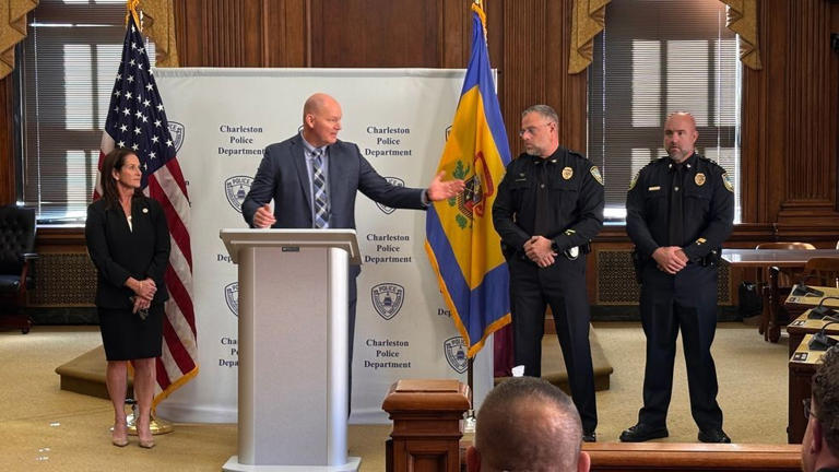 Jason Webb sworn in as new Charleston police chief