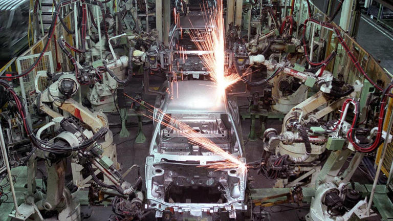 New fuel rules may send American auto jobs overseas