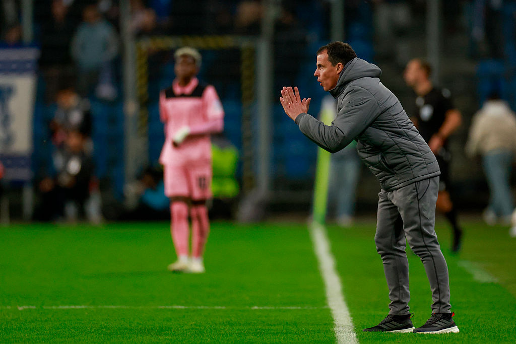 Régis Le Bris delivers his verdict on Sunderland's defensive dip and ...