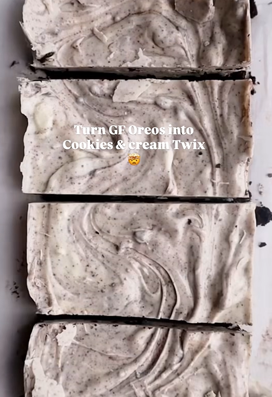 4-ingredient white and dark chocolate Oreo treats