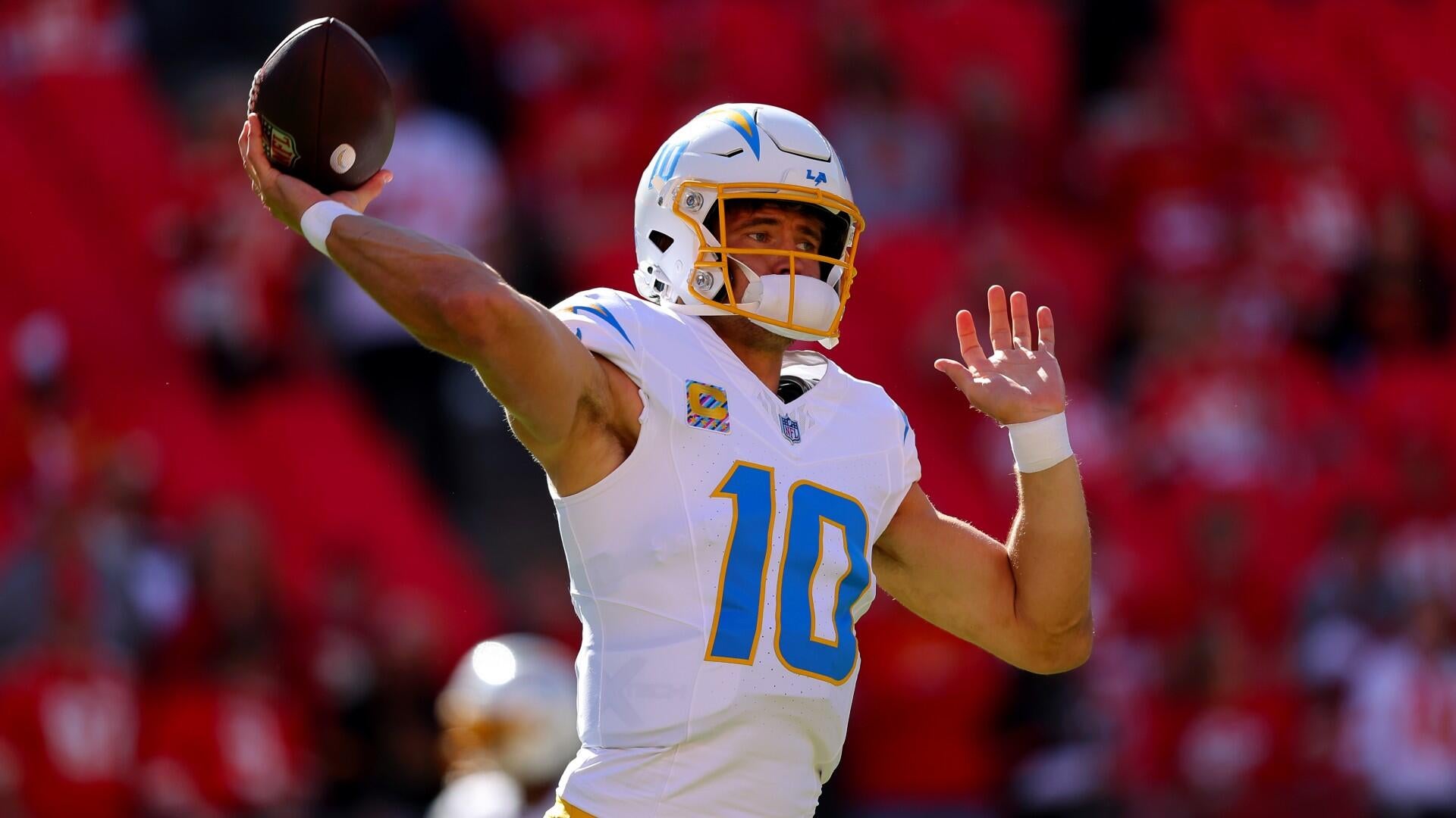 Should Vikings trade for Justin Herbert? Making the case for and ...