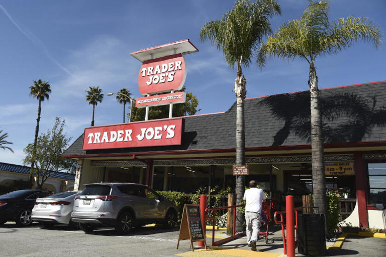 Trader Joe's opens another outlet in Orange County as its California ...