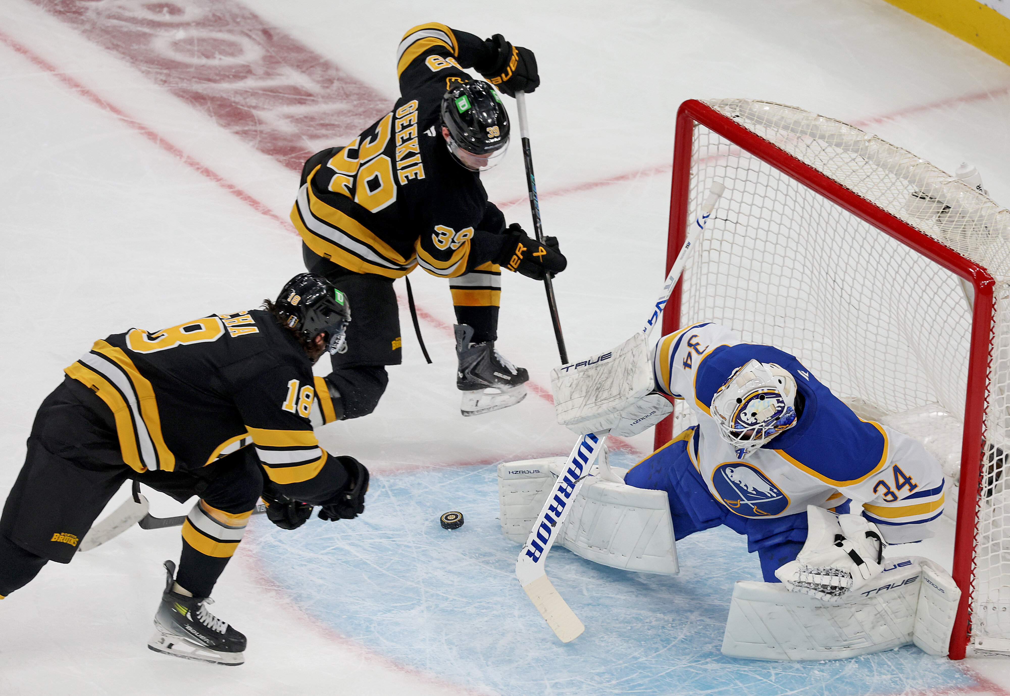 Bruins’ sharpshooter looking to break out of drought