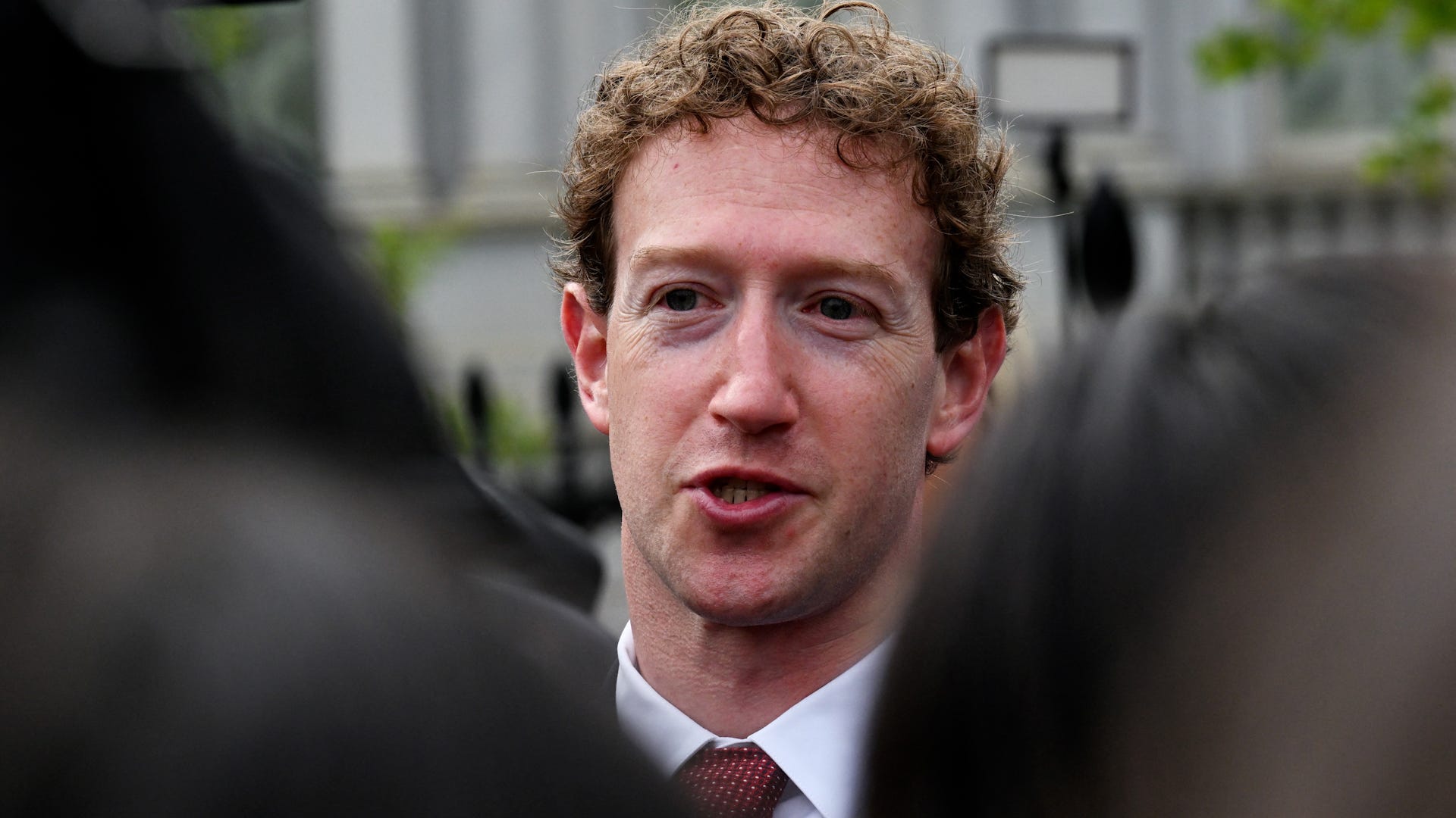 Meta makes a deal to keep Zuckerberg in California before Prop 40 vote