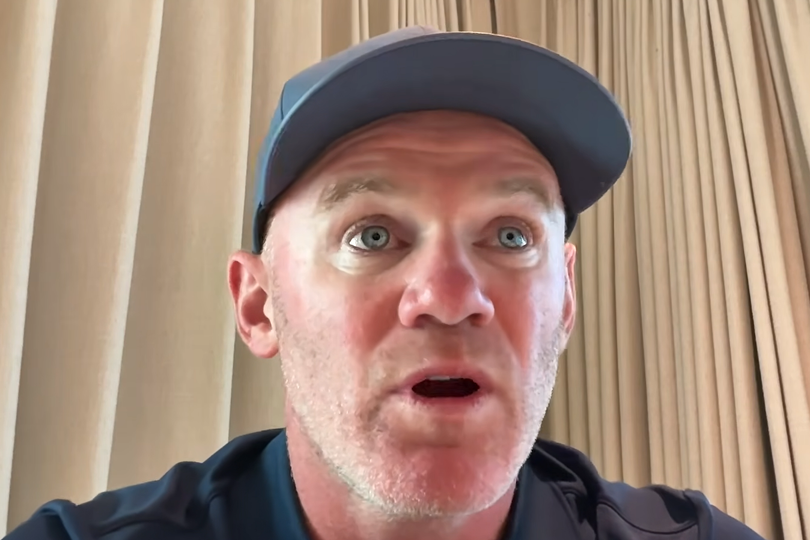 Wayne Rooney picks side in 'selfish' Man United row after Bruno ...