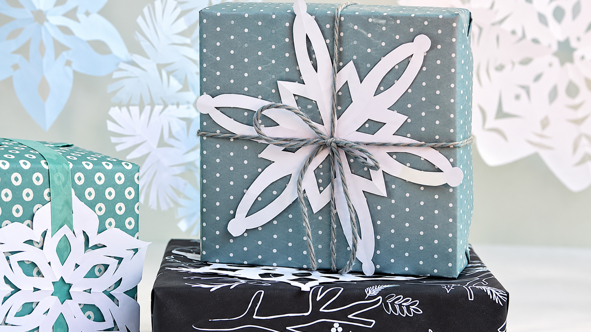 3 simple DIY Christmas crafts for kids and holiday decor