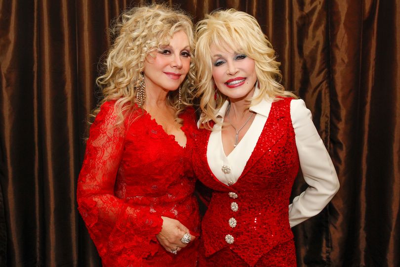 Dolly Parton's 'frightened' sister claims voting machine flipped her ...
