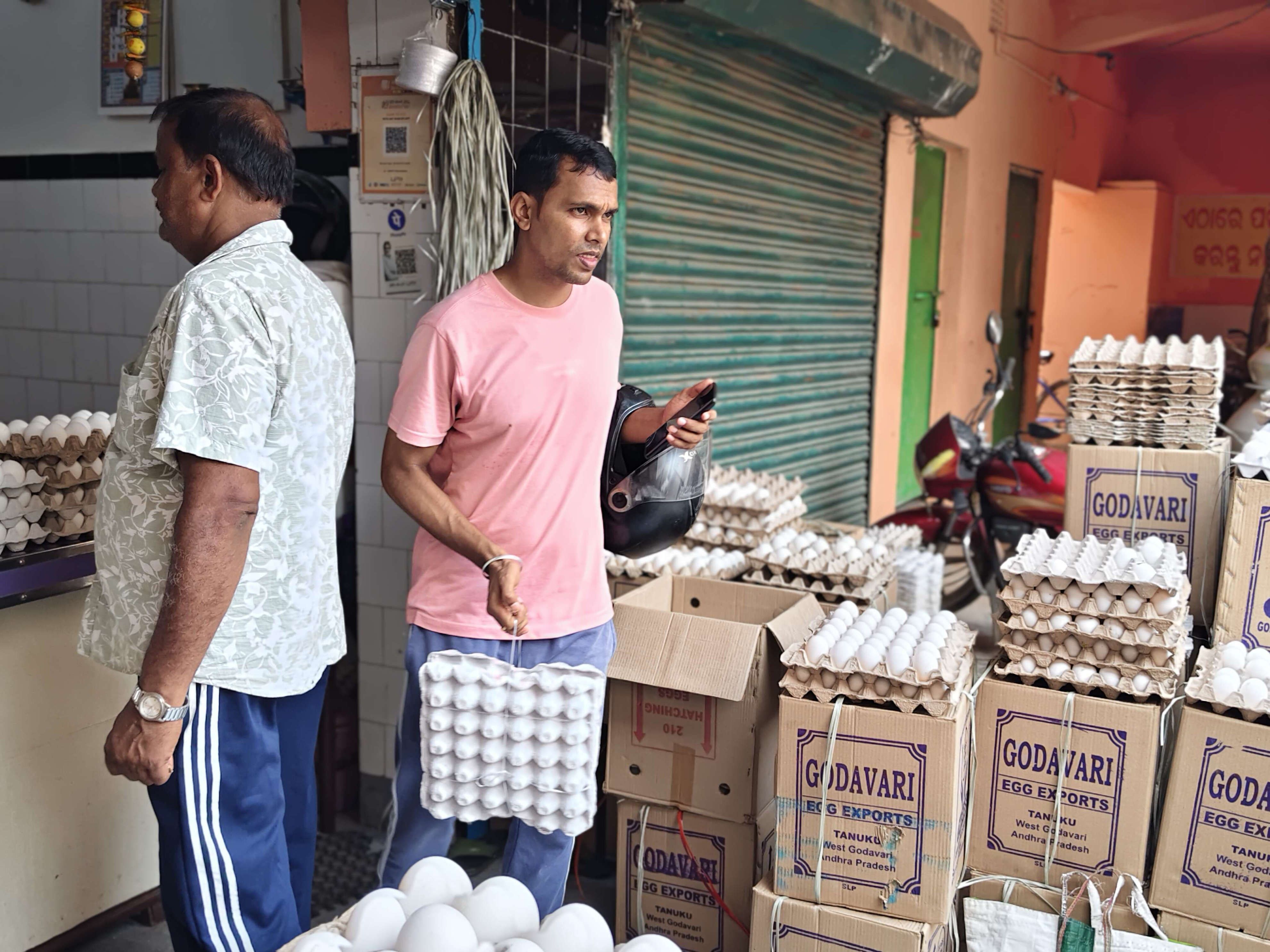 Poultry farms in Pune scale down operations as water shortage pushes up ...