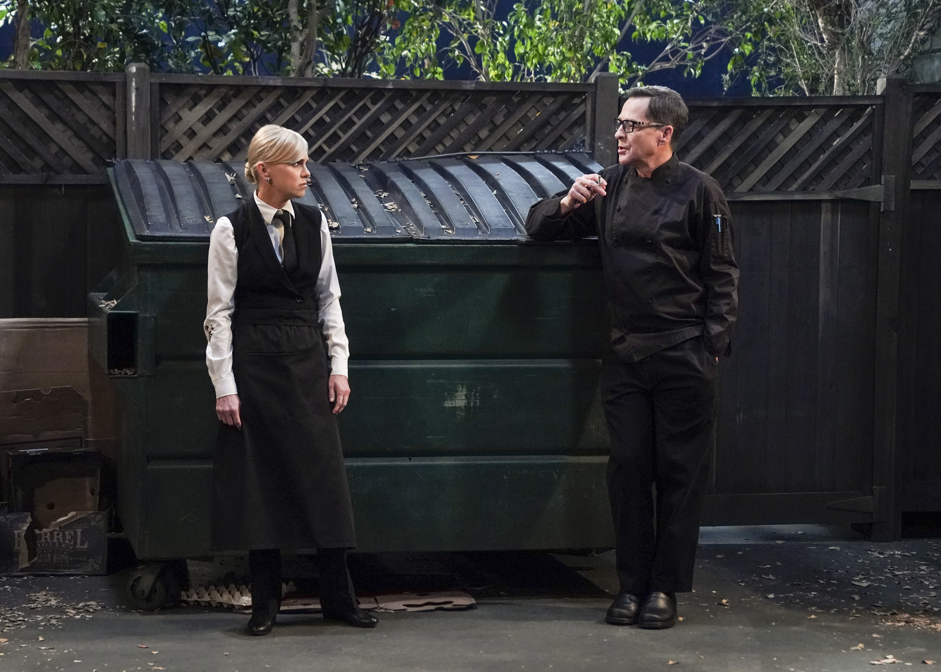 Anna Faris’ former 'Mom' co-star weighs in on Chuck Lorre’s brutal ...