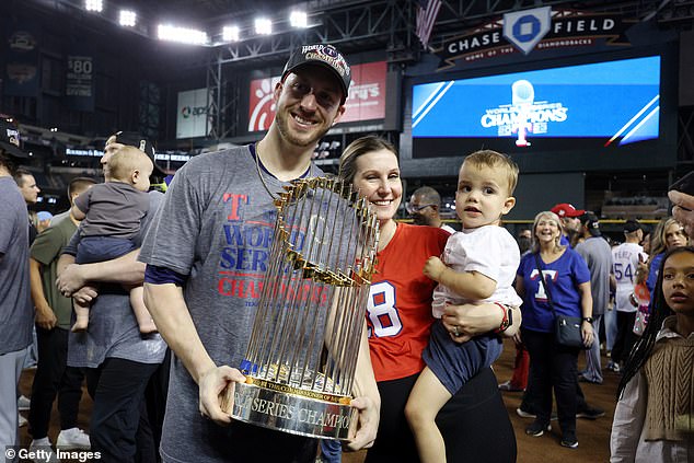 World Series champion announces retirement at 35: Ex-Rangers star hangs ...