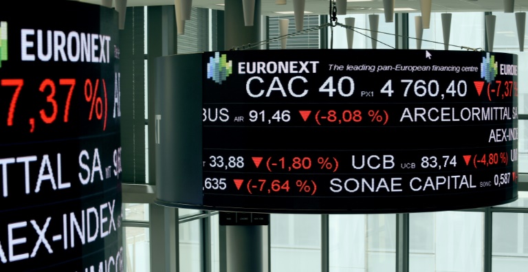 La Bourse de Paris termine dans le rouge, la dette française flambe
