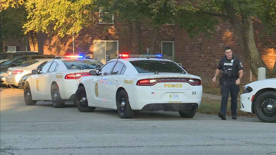 2 found dead after shooting at northwest side apartment complex
