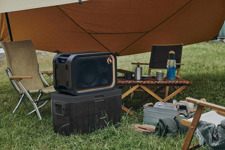 Sony's ULT Tower 5 speaker drops to $348, its first big discount