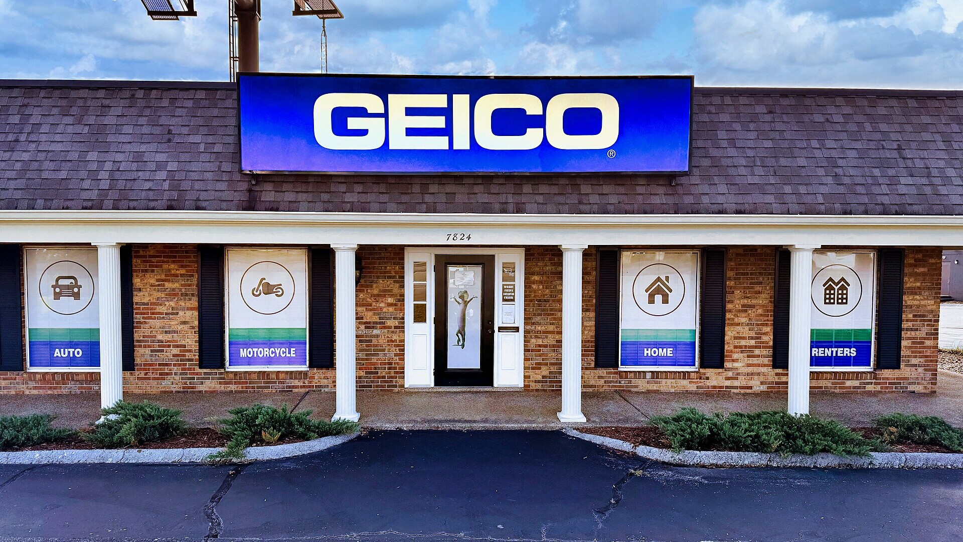 GEICO cancelled rideshare drivers mid-policy and skipped salvage ...