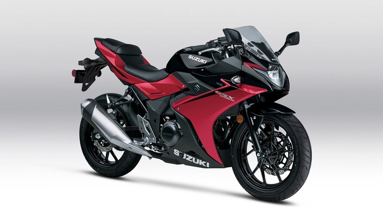 Do 250cc motorcycles make good beginner bikes? Here's what riders say