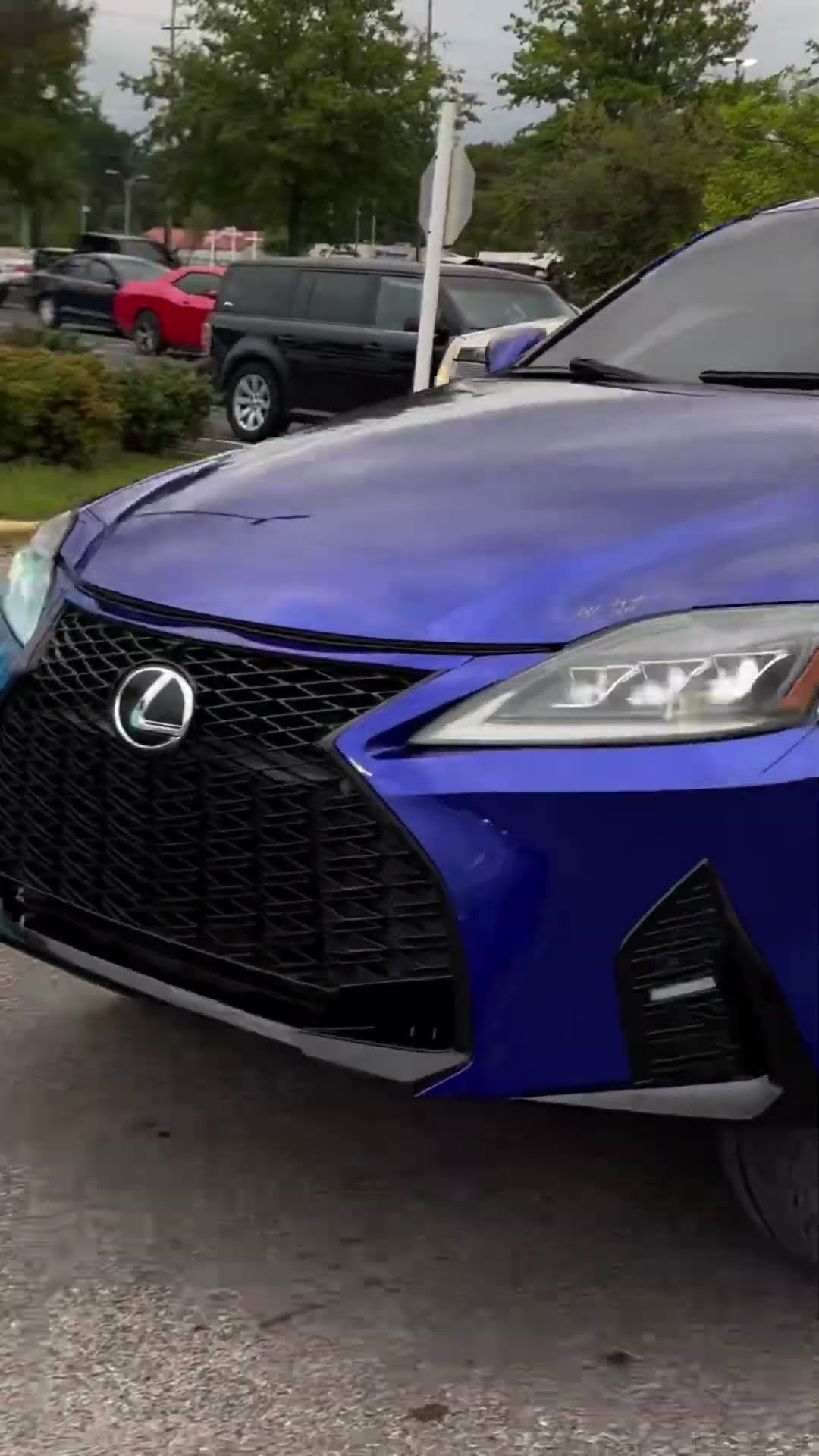 Lexus IS boys swervin and slidin