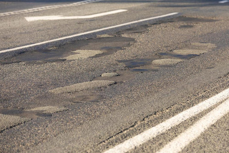 Potholes are the greatest danger to motorists, says tyre company