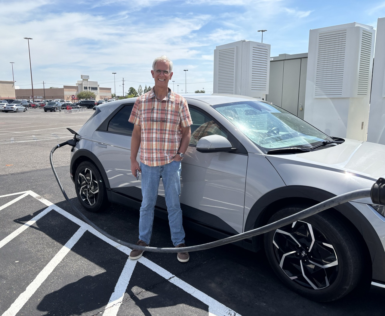 Jeff Cheetham rented an EV by accident. His journey was a ‘baptism by fire.’