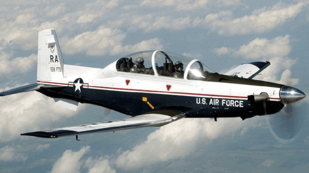 Pilots perform controlled ejection after hard landing near Seguin