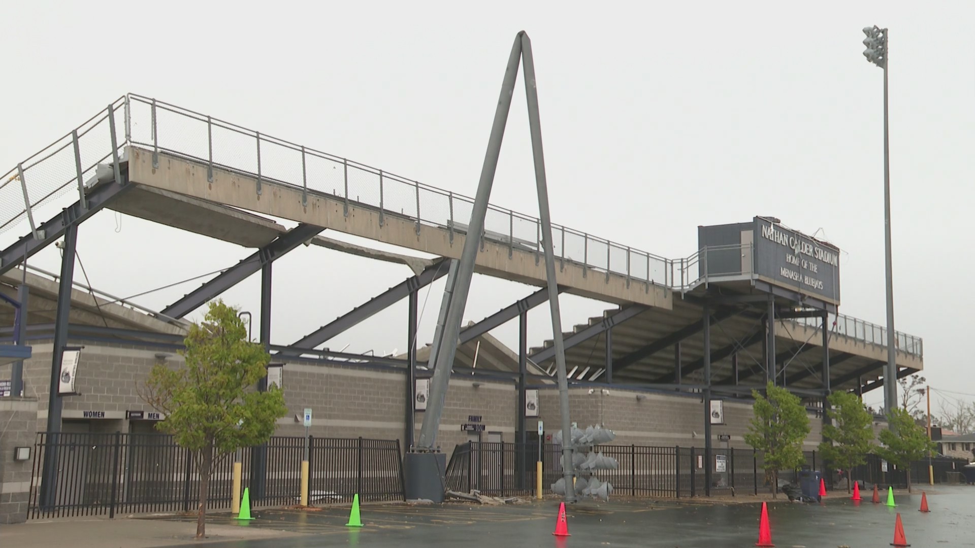 Menasha High School takes lead in $250K competition as voting deadline ...
