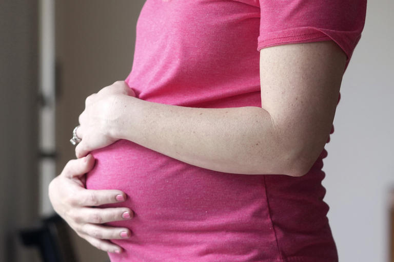 New study reveals how stress during pregnancy may affect fetal brain ...