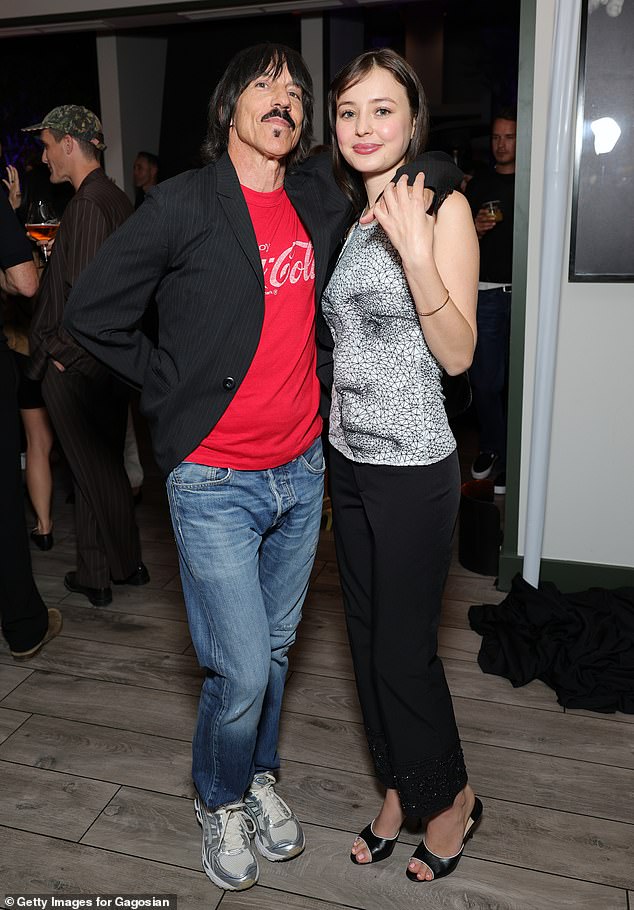 Anthony Kiedis' girlfriend, 31, attends Chili Peppers gig after lead ...