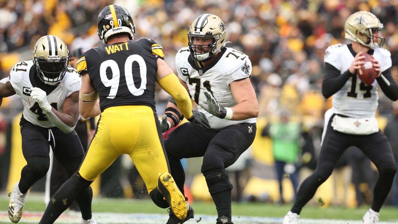 Paris protests raise security concerns ahead of Steelers-Saints game
