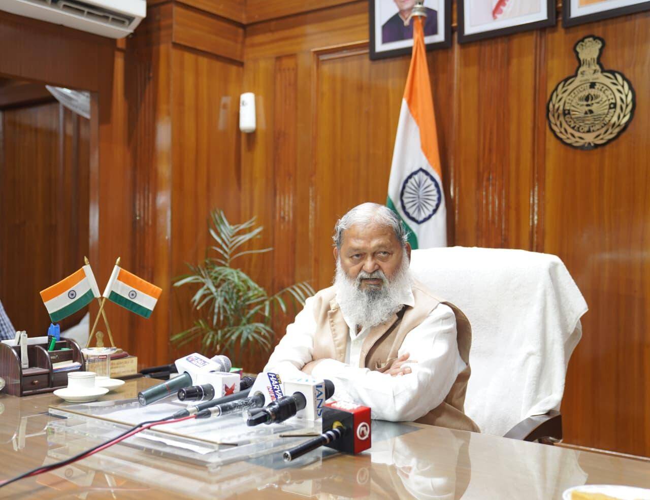 Vij urges power staff to call off strike over parallel licences; AIPEF ...