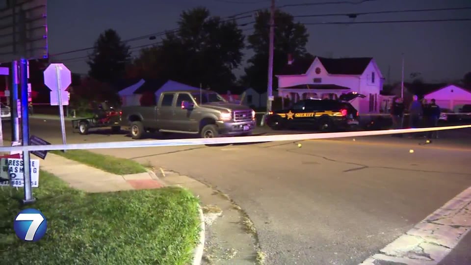2 injured after road rage shooting in Clark Co.