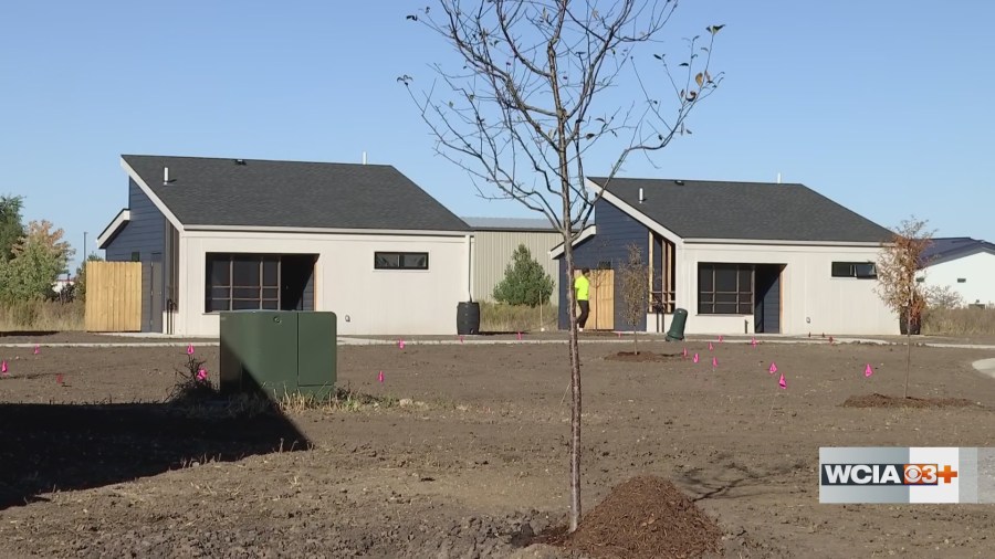Hope Village opens 24 tiny homes for Champaign-Urbana community in need